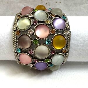 Multicolor Bracelet with Elastic Silver-Tone Band. Size 7.